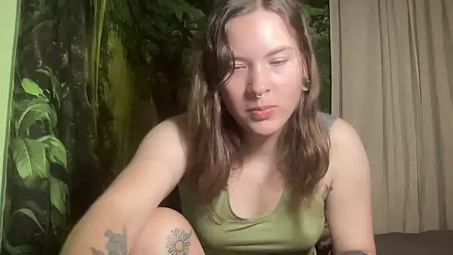 mo0ngoddess online show from September 20, 2025, 2:34 am