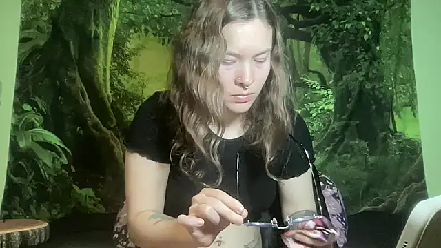 mo0ngoddess online show from February 26, 2026, 3:49 am