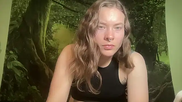mo0ngoddess online show from June 2, 2026, 3:19 am
