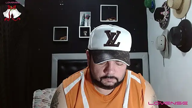 perverseveteranmanxxx online show from December 29, 2024, 3:57 pm