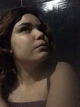 Snapshot of Cliaclara chatting on June 21, 2026, 10:23 pm Cliaclara online show from June 21, 2026, 10:23 pm