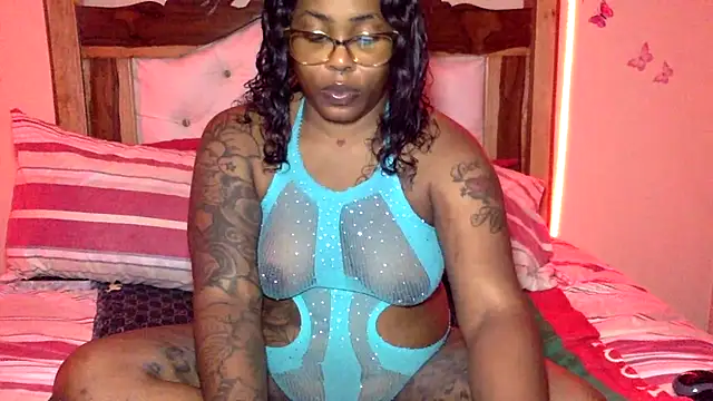 creamyamber online show from April 2, 2026, 1:03 am