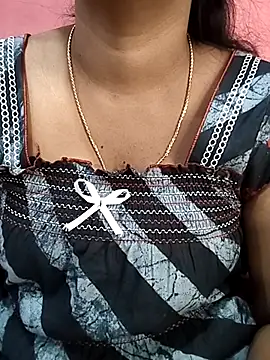 Kavya4u111 online show from May 11, 2026, 3:45 am