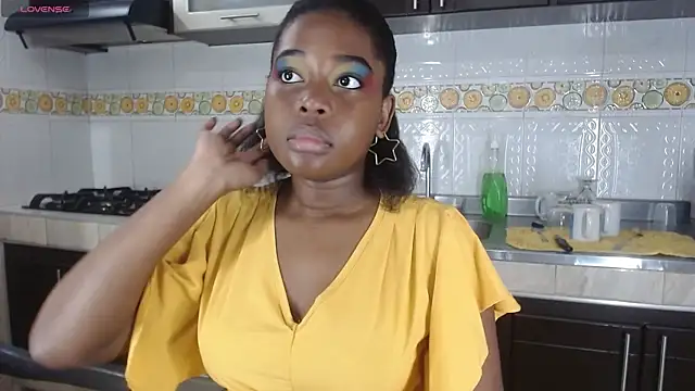 Snapshot of Kendra_Luux chatting on July 1, 2026, 1:56 pm Kendra Luux online show from July 1, 2026, 1:56 pm