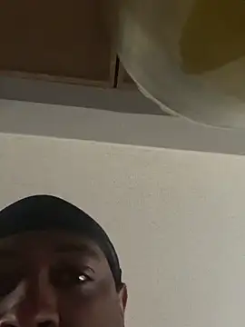 marxobrazy27 online show from May 11, 2026, 1:50 pm