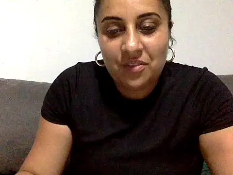 Antoniasweet online show from June 4, 2026, 6:36 pm
