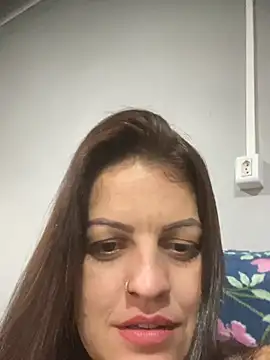 Snapshot of sweet_milenaa chatting on May 27, 2026, 11:51 am sweet milenaa online show from May 27, 2026, 11:51 am