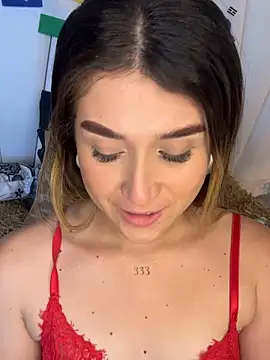 IsabelleMilan online show from June 16, 2026, 10:29 am