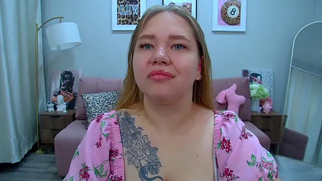 DianaKristol online show from July 16, 2026, 6:19 am