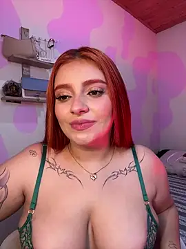 Snapshot of Emma_Q1 chatting on May 26, 2026, 11:23 pm Emma Q1 online show from May 26, 2026, 11:23 pm