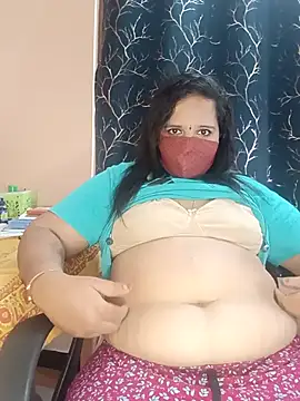 Snapshot of pirainilla chatting on June 20, 2026, 11:13 am pirainilla online show from June 20, 2026, 11:13 am