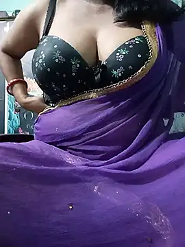 Snapshot of Savita_Bhabhiii chatting on May 16, 2026, 6:39 pm Savita Bhabhiii online show from May 16, 2026, 6:39 pm