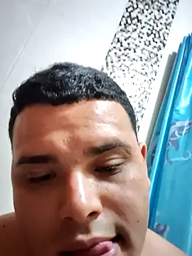 Snapshot of caramelitodelech chatting on May 12, 2026, 3:42 pm caramelitodelech online show from May 12, 2026, 3:42 pm