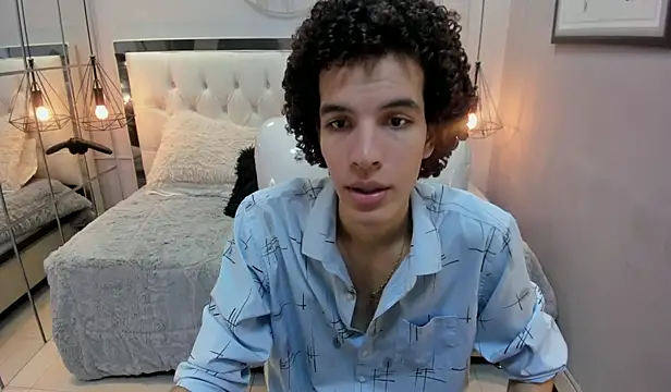 Snapshot of felix_haze chatting on May 19, 2026, 5:30 pm felix haze online show from May 19, 2026, 5:30 pm