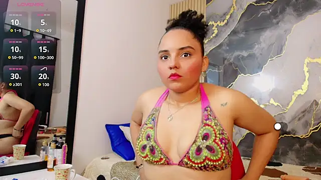 Snapshot of Sol__Latina chatting on May 27, 2026, 12:13 pm Sol Latina online show from May 27, 2026, 12:13 pm