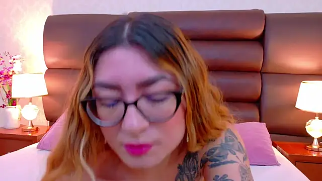 Snapshot of LiahRose_ chatting on June 10, 2026, 10:41 pm LiahRose online show from June 10, 2026, 10:41 pm
