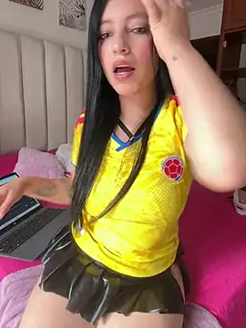 Miel rousse online show from June 28, 2026, 3:40 pm