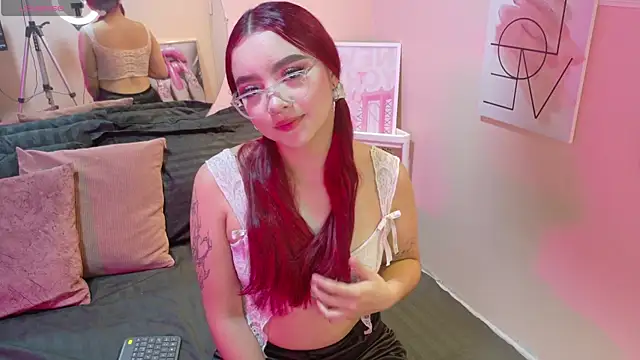 abbyvega online show from May 14, 2026, 11:50 am