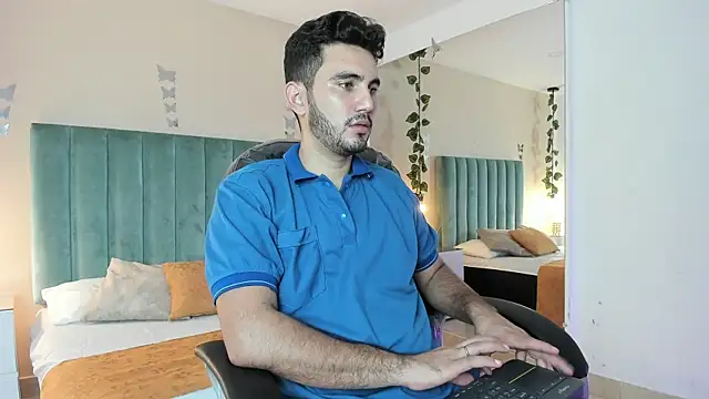 Snapshot of NOAH_SIN_ chatting on June 20, 2026, 4:04 am NOAH SIN online show from June 20, 2026, 4:04 am