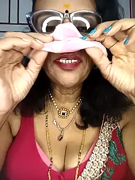 Snapshot of Kannada_telugu_lesbians chatting on June 19, 2026, 5:12 am Kannada telugu lesbians online show from June 19, 2026, 5:12 am