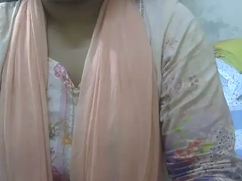 Snapshot of Begum_jan93 chatting on July 24, 2026, 4:49 pm Begum jan93 online show from July 24, 2026, 4:49 pm