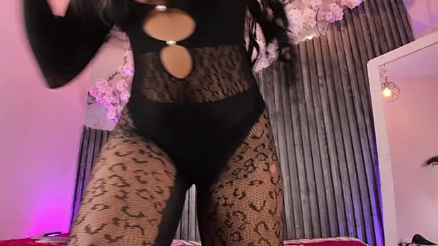 Snapshot of Jazmin_Fox chatting on May 25, 2026, 11:27 am Jazmin Fox online show from May 25, 2026, 11:27 am