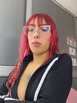 Snapshot of MeraSecretXXX chatting on June 1, 2026, 1:24 pm MeraSecretXXX online show from June 1, 2026, 1:24 pm