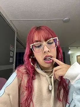 Snapshot of MeraSecretXXX chatting on July 6, 2026, 12:13 pm MeraSecretXXX online show from July 6, 2026, 12:13 pm