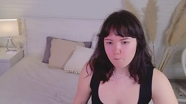 Snapshot of Ariella__cute chatting on May 31, 2026, 3:08 pm Ariella cute online show from May 31, 2026, 3:08 pm
