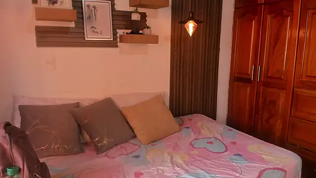Snapshot of Evaa_campbell chatting on May 26, 2026, 1:07 pm Evaa campbell online show from May 26, 2026, 1:07 pm