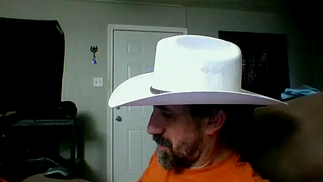 Snapshot of old_Domino chatting on May 25, 2026, 1:28 pm old Domino online show from May 25, 2026, 1:28 pm