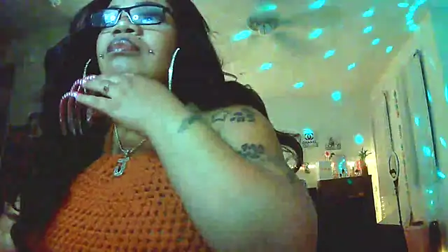 Snapshot of NailGoddessnow chatting on September 28, 2025, 5:35 am NailGoddessnow online show from September 28, 2025, 5:35 am