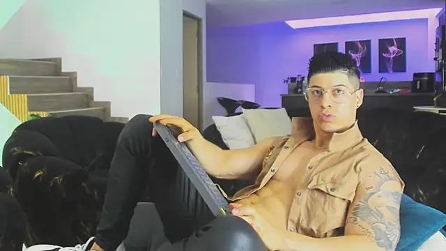 Snapshot of lukas_green11 chatting on June 25, 2026, 5:50 pm lukas green11 online show from June 25, 2026, 5:50 pm