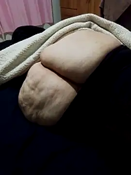 MegaAssMature online show from June 2, 2026, 1:07 am