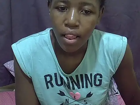 Snapshot of Sweet-tatiana chatting on June 12, 2026, 9:25 pm Sweet-tatiana online show from June 12, 2026, 9:25 pm