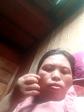 Snapshot of -Yeyi- chatting on May 18, 2026, 4:40 am -Yeyi- online show from May 18, 2026, 4:40 am