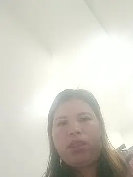 Snapshot of -Yeyi- chatting on May 21, 2026, 2:13 pm -Yeyi- online show from May 21, 2026, 2:13 pm
