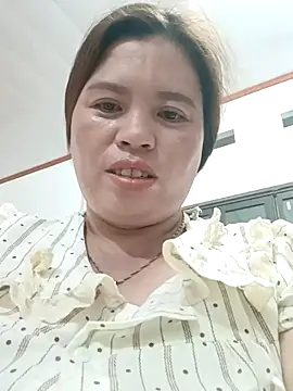 -Yeyi- online show from July 13, 2026, 11:46 am