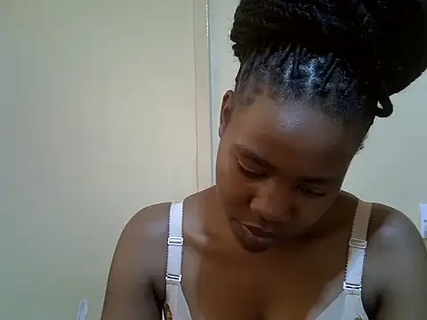 Snapshot of cocoa_muse chatting on July 20, 2026, 11:45 am cocoa muse online show from July 20, 2026, 11:45 am