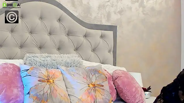 Snapshot of Bianca_Vale chatting on May 27, 2026, 5:04 am Bianca Vale online show from May 27, 2026, 5:04 am