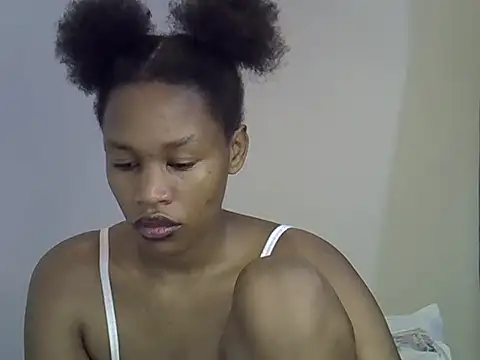 Snapshot of ANGEL_MIA23 chatting on May 28, 2026, 1:58 am ANGEL MIA23 online show from May 28, 2026, 1:58 am