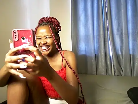Snapshot of Sugar_burst chatting on May 15, 2026, 11:28 am Sugar burst online show from May 15, 2026, 11:28 am