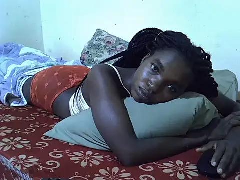 Snapshot of princess_scovia chatting on June 14, 2026, 2:24 am princess scovia online show from June 14, 2026, 2:24 am