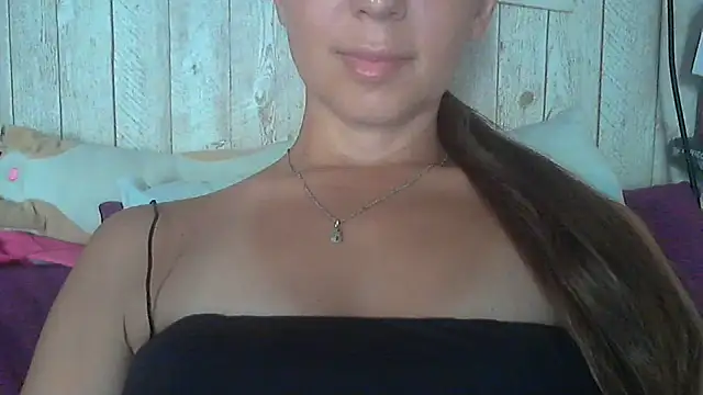 Bella--White online show from June 18, 2026, 1:48 pm