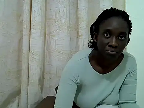 Snapshot of ebony_dessy chatting on May 18, 2026, 7:31 pm ebony dessy online show from May 18, 2026, 7:31 pm