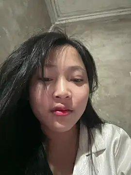 Snapshot of hinami-lo chatting on May 27, 2026, 2:47 pm hinami-lo online show from May 27, 2026, 2:47 pm