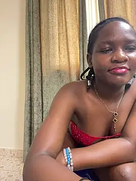 Snapshot of GoldenZuri chatting on July 8, 2026, 1:48 pm GoldenZuri online show from July 8, 2026, 1:48 pm