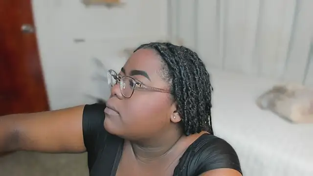 Snapshot of Ayanaa_Ebony_ chatting on June 11, 2026, 11:19 am Ayanaa Ebony online show from June 11, 2026, 11:19 am