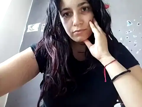 Snapshot of Rossyta_r chatting on June 8, 2026, 7:31 am Rossyta r online show from June 8, 2026, 7:31 am
