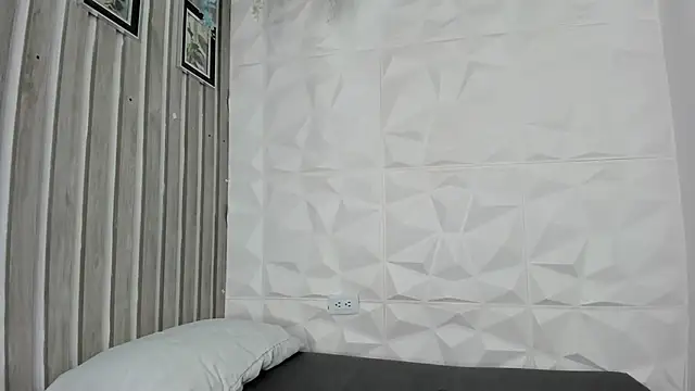 Snapshot of sckrapper chatting on May 20, 2026, 12:00 pm sckrapper online show from May 20, 2026, 12:00 pm